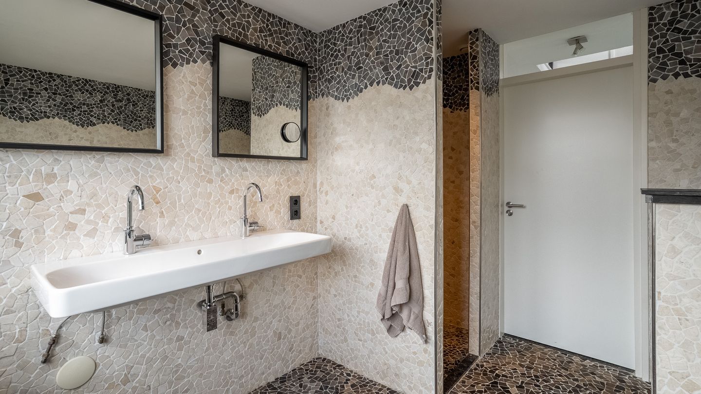 Photo 25 of Rensumaborg 9