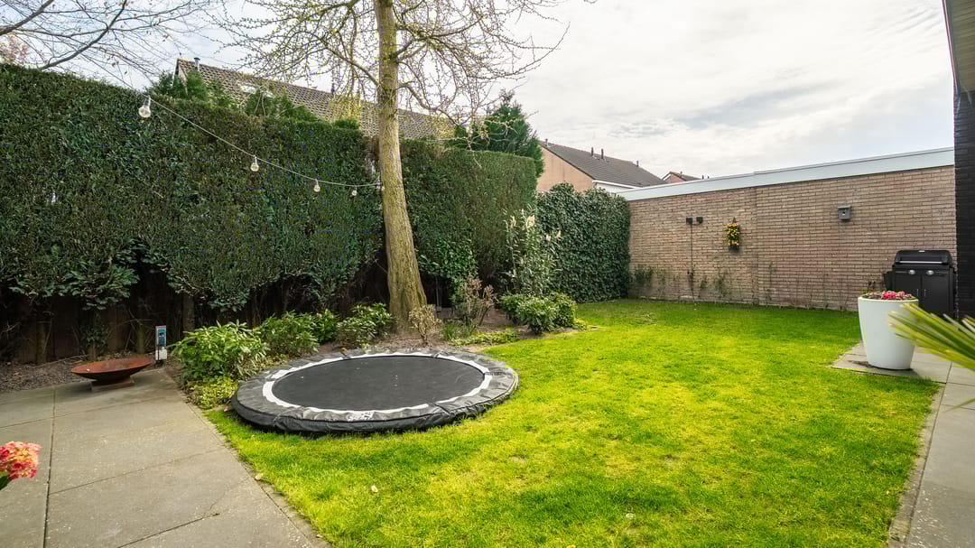 Photo 37 of Rensumaborg 9