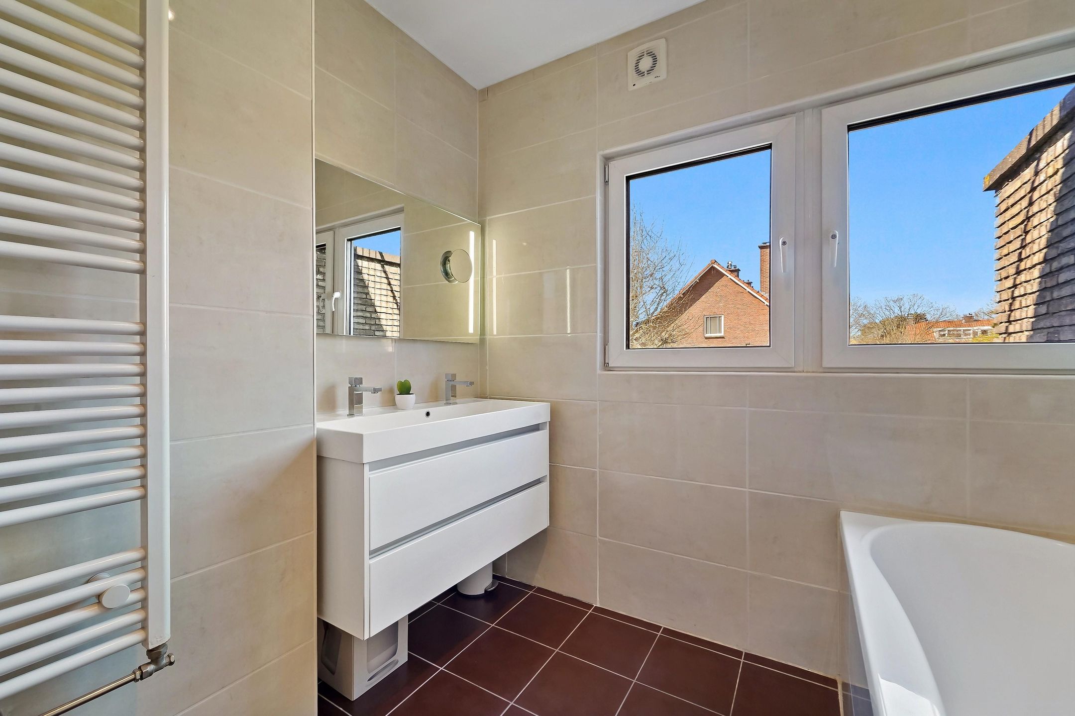 Photo 39 of Sportlaan 337