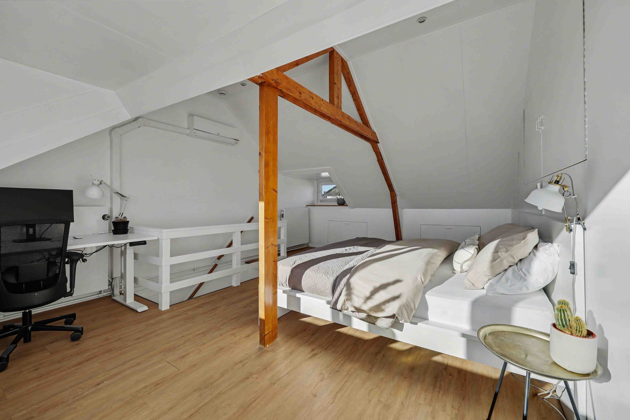 Foto 33 van Van den Boschstraat 9