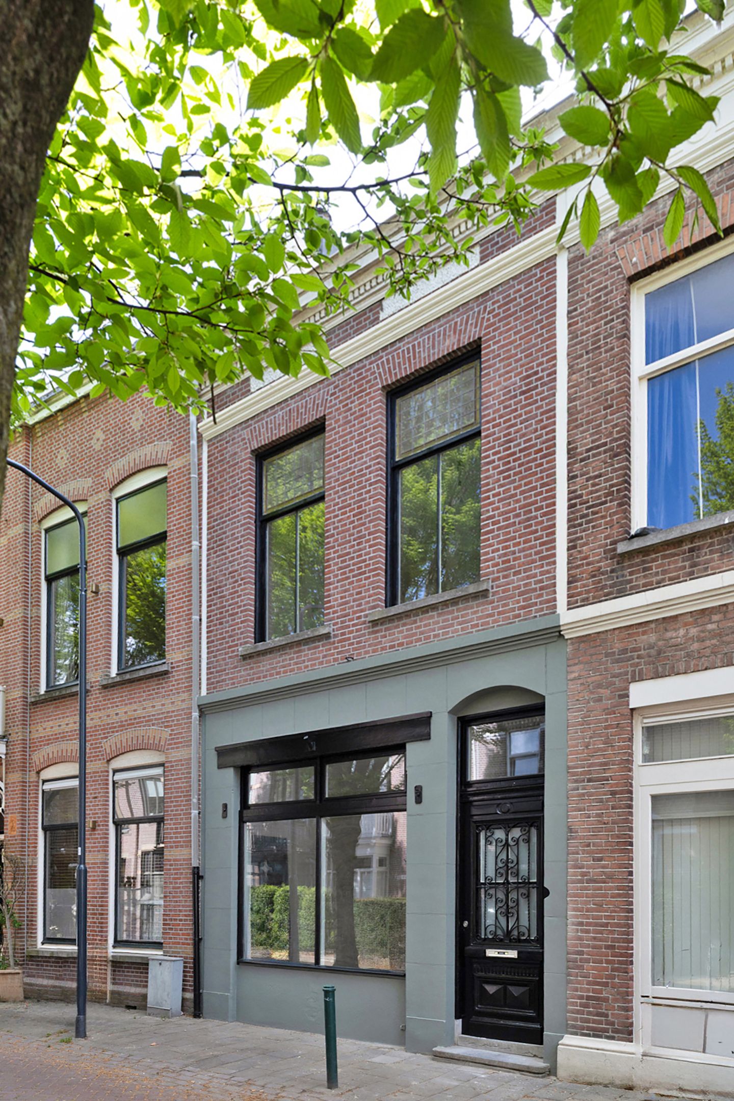 Photo 5 of de Roy van Zuidewijnlaan 12
