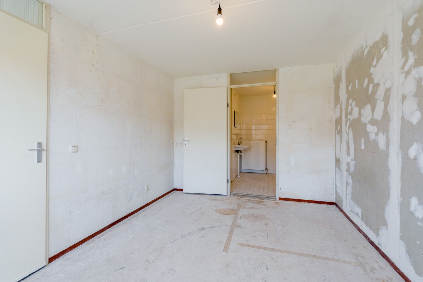 Spacious 3-room apartment near Sloterplas with balcony and storage — 25