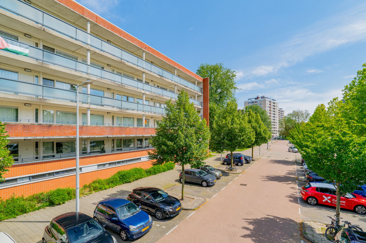 Spacious 3-room apartment near Sloterplas with balcony and storage — 34
