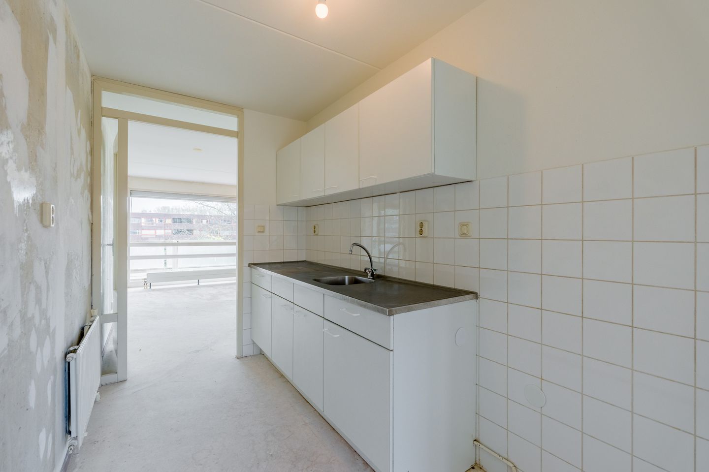 Spacious 3-room apartment near Sloterplas with balcony and storage — 19