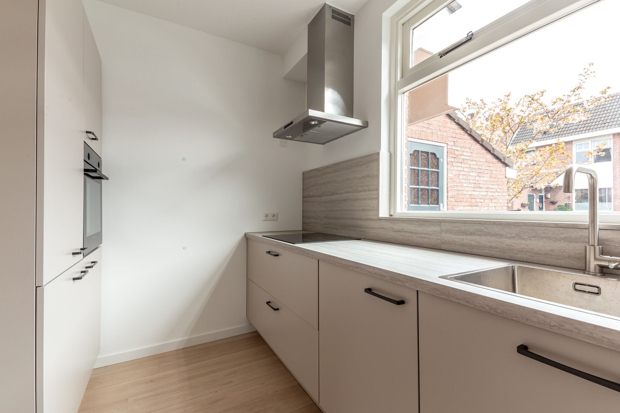 Foto 9 van Botter 33 6