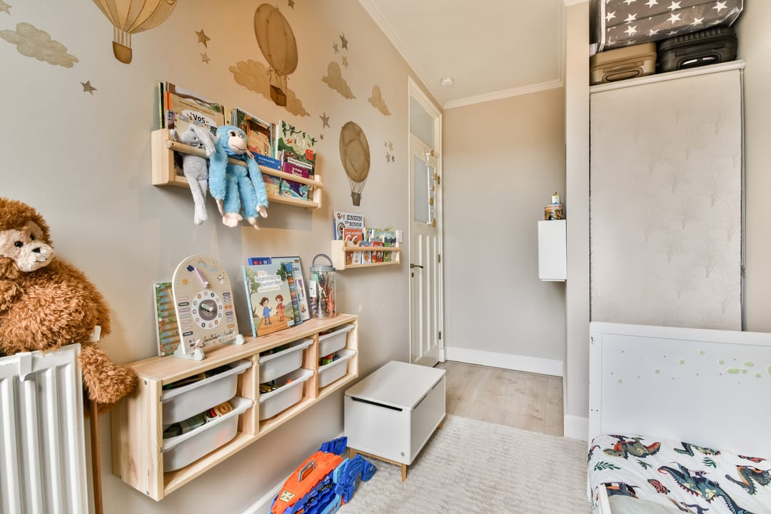 Charming Top Floor Apartment with Sunny Balcony in The Hague — 17