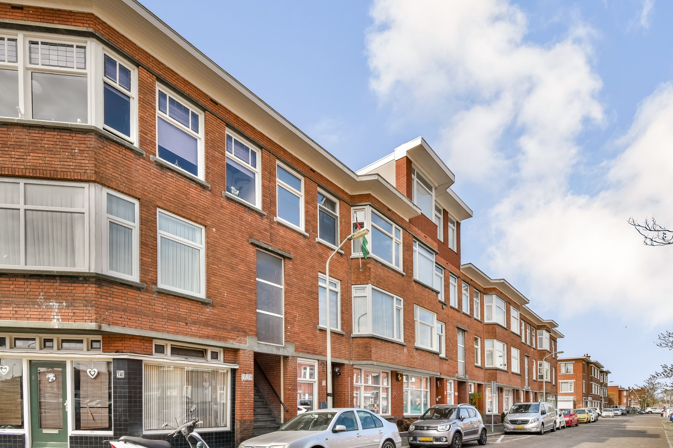 Charming Top Floor Apartment with Sunny Balcony in The Hague — 18