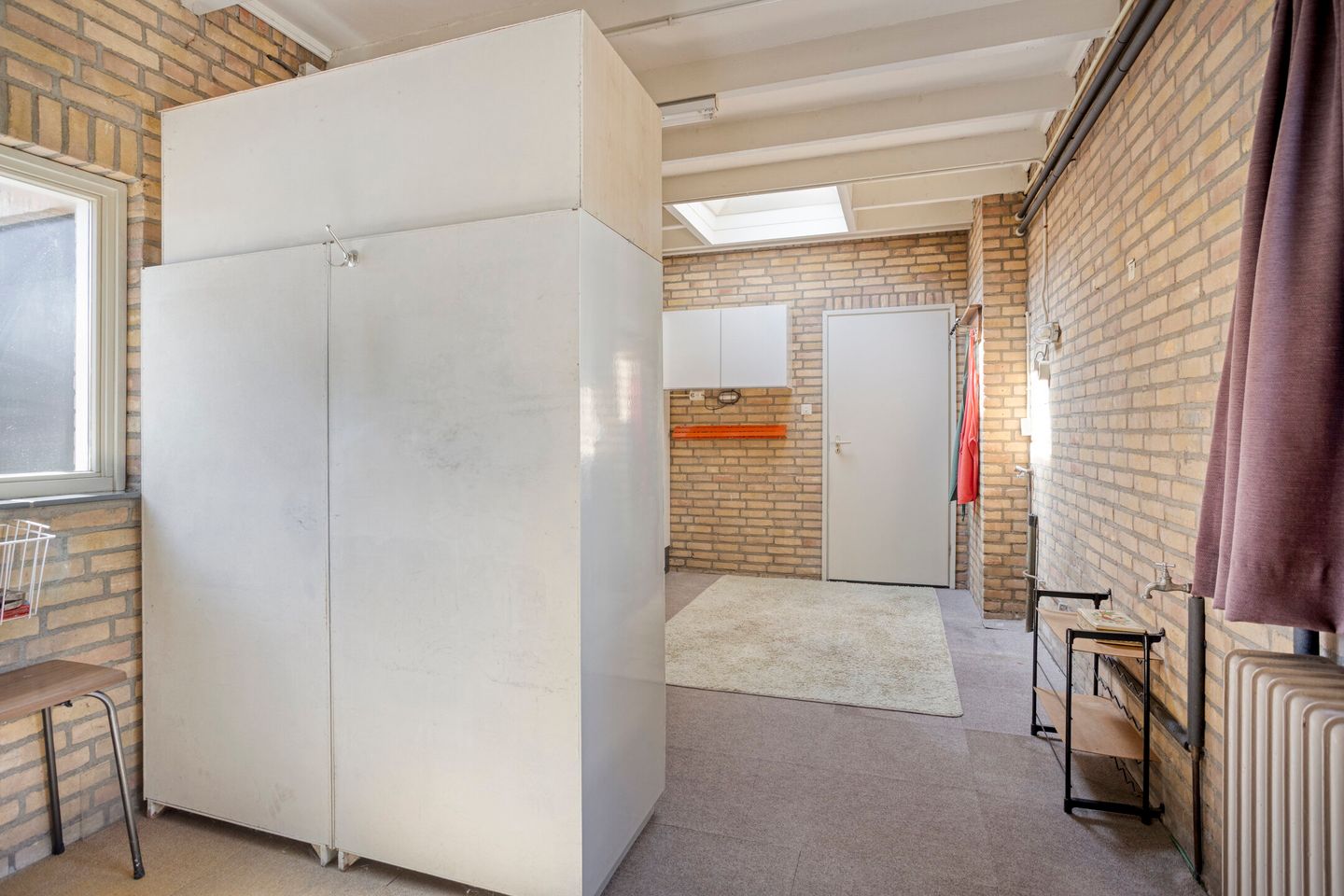 Spacious Semi-Detached House with Sauna, Four Bedrooms and Sunny West-Facing Garden — 20