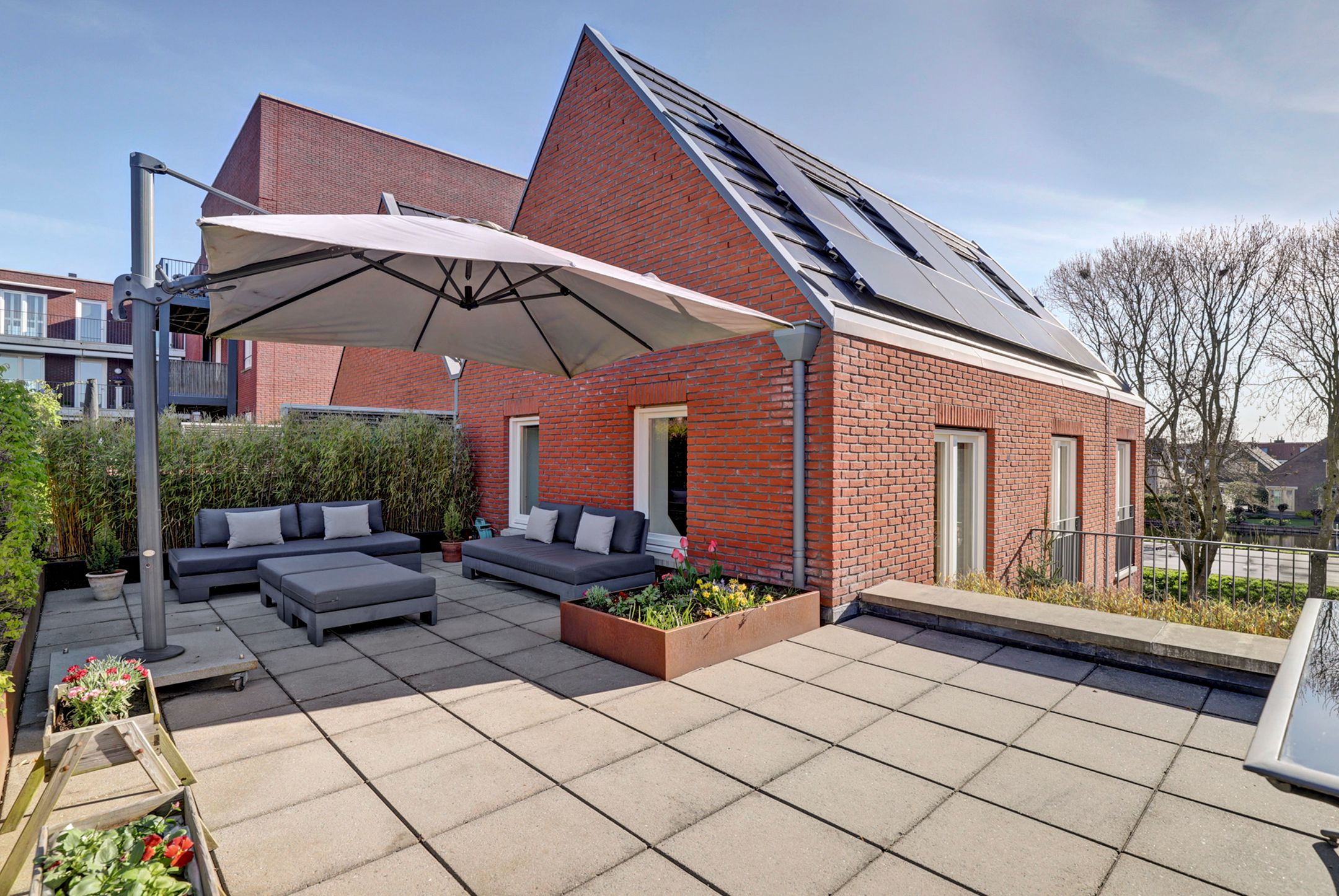 Photo 36 of Onderlangs 5