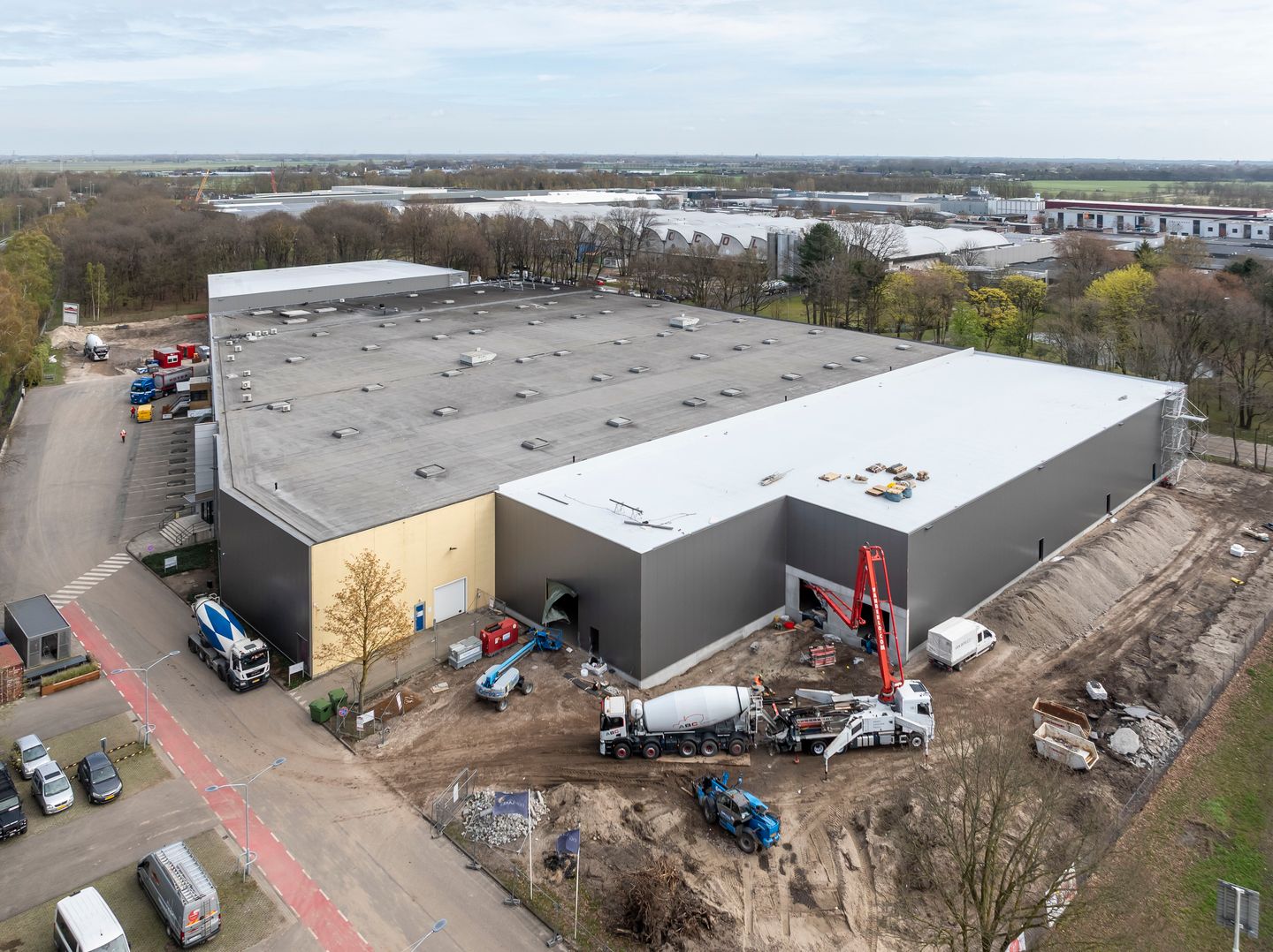 Bekijk foto 1 van Wilhelminakanaal Noord 2-A