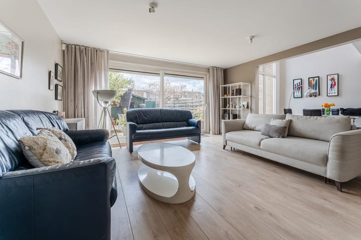 Photo 2 of Annie van Eesstraat 20