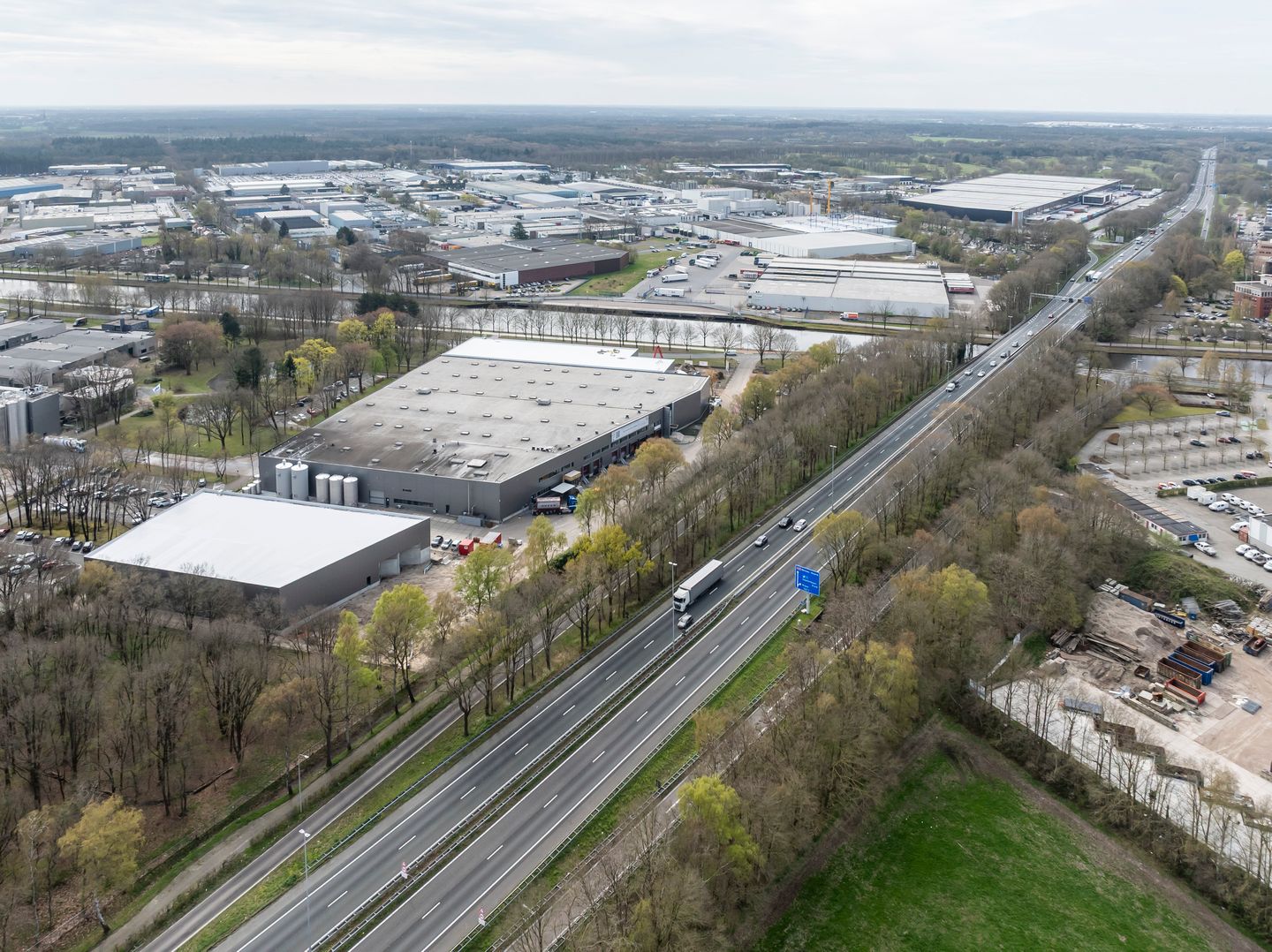 Bekijk foto 4 van Wilhelminakanaal Noord 2-A