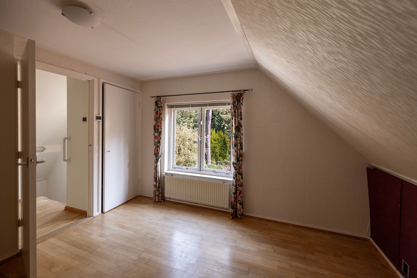 Life-Course Suitable Villa on a Forest-Rich Plot of Over 1,600 m² — 19
