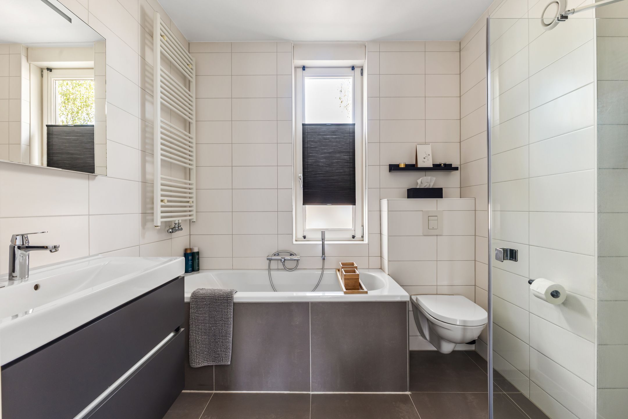 Photo 27 of Fritz Dietrich Kahlenbergstraat 9-A