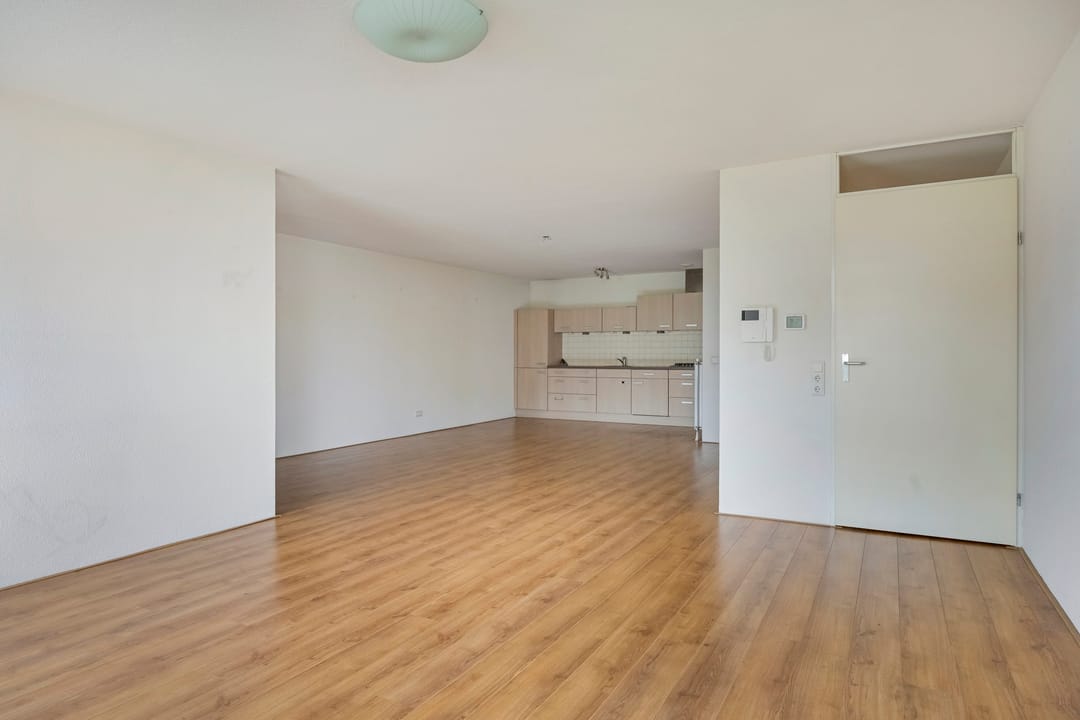 Photo 11 of Spieringstraat 3
