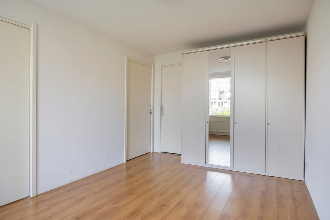 Photo 17 of Spieringstraat 3