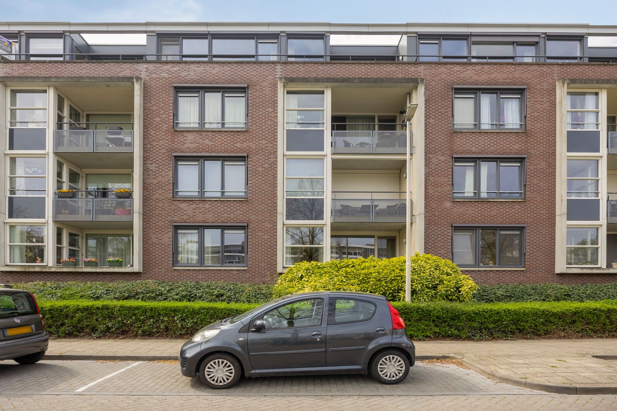 Photo 24 of Spieringstraat 3