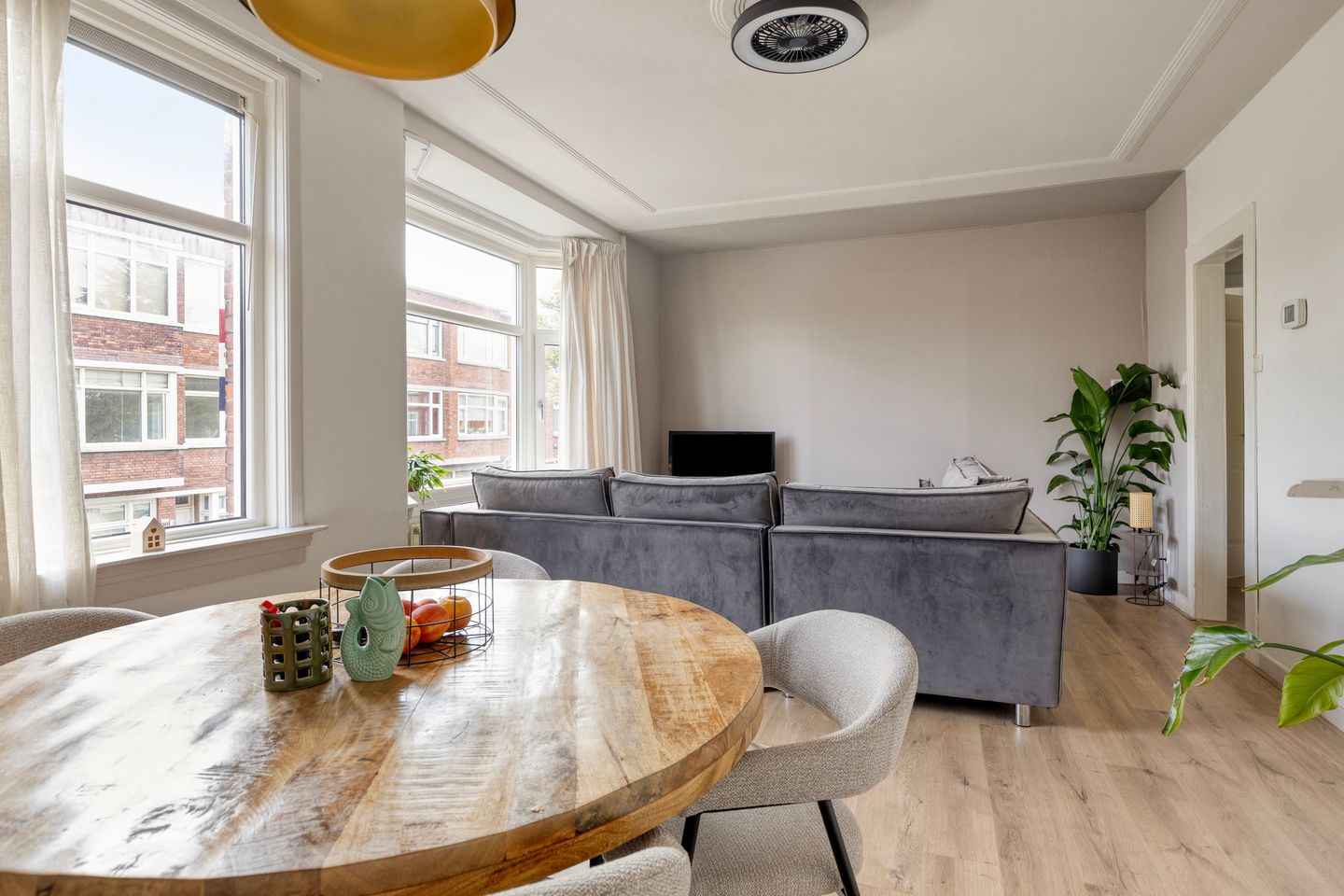 Foto 14 van Elise van Calcarstraat 33