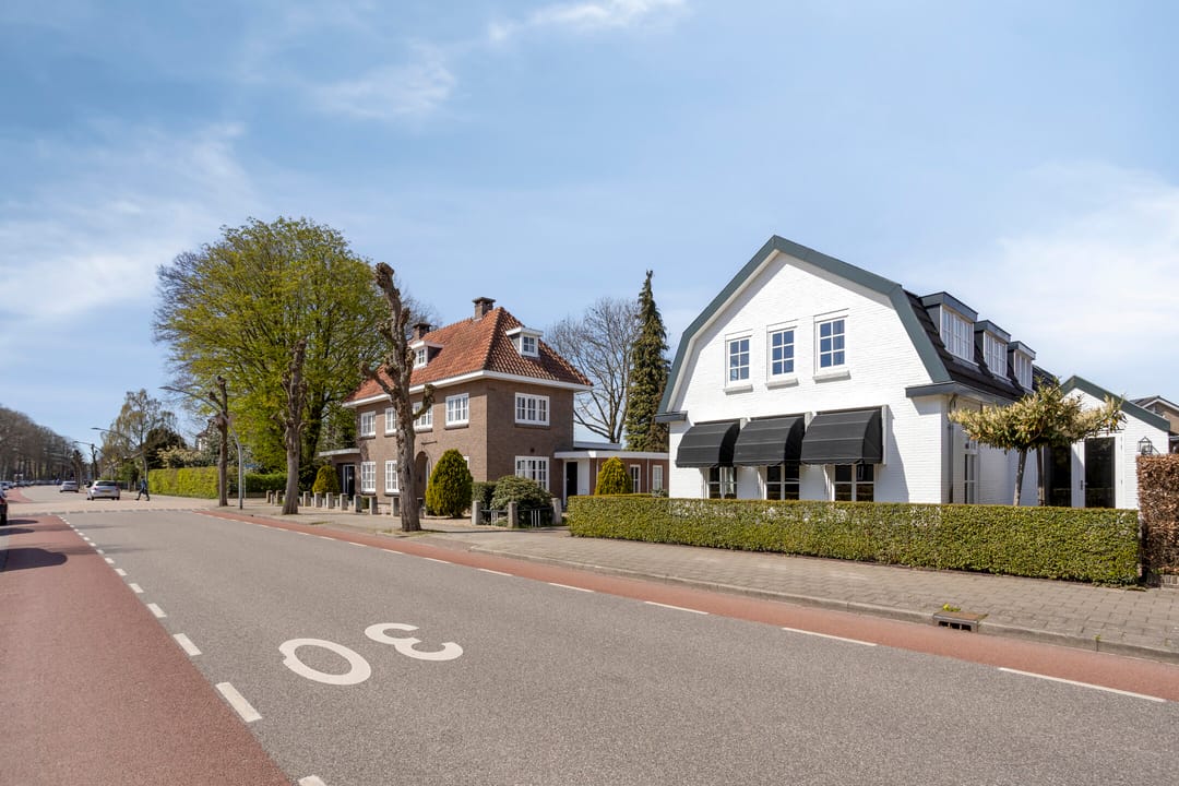 Characterful Luxury Villa Fully Sustainable on Prime Location — 56