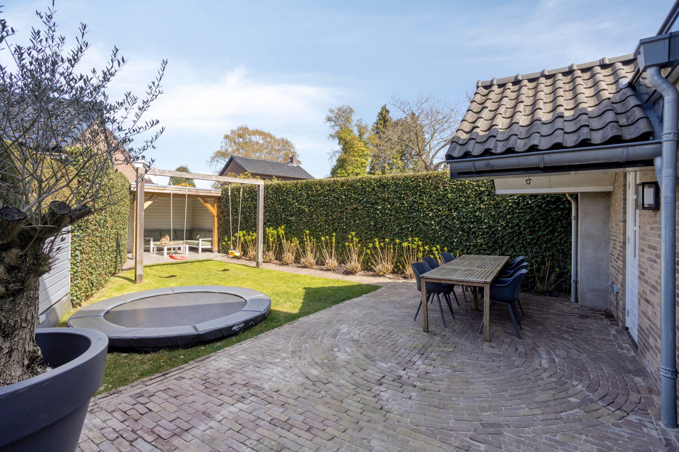 Characterful Luxury Villa Fully Sustainable on Prime Location — 51
