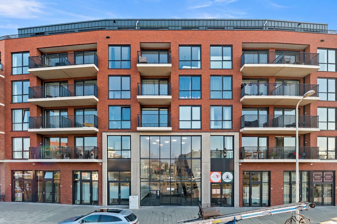 Zeesluisweg 56-F, Den Haag