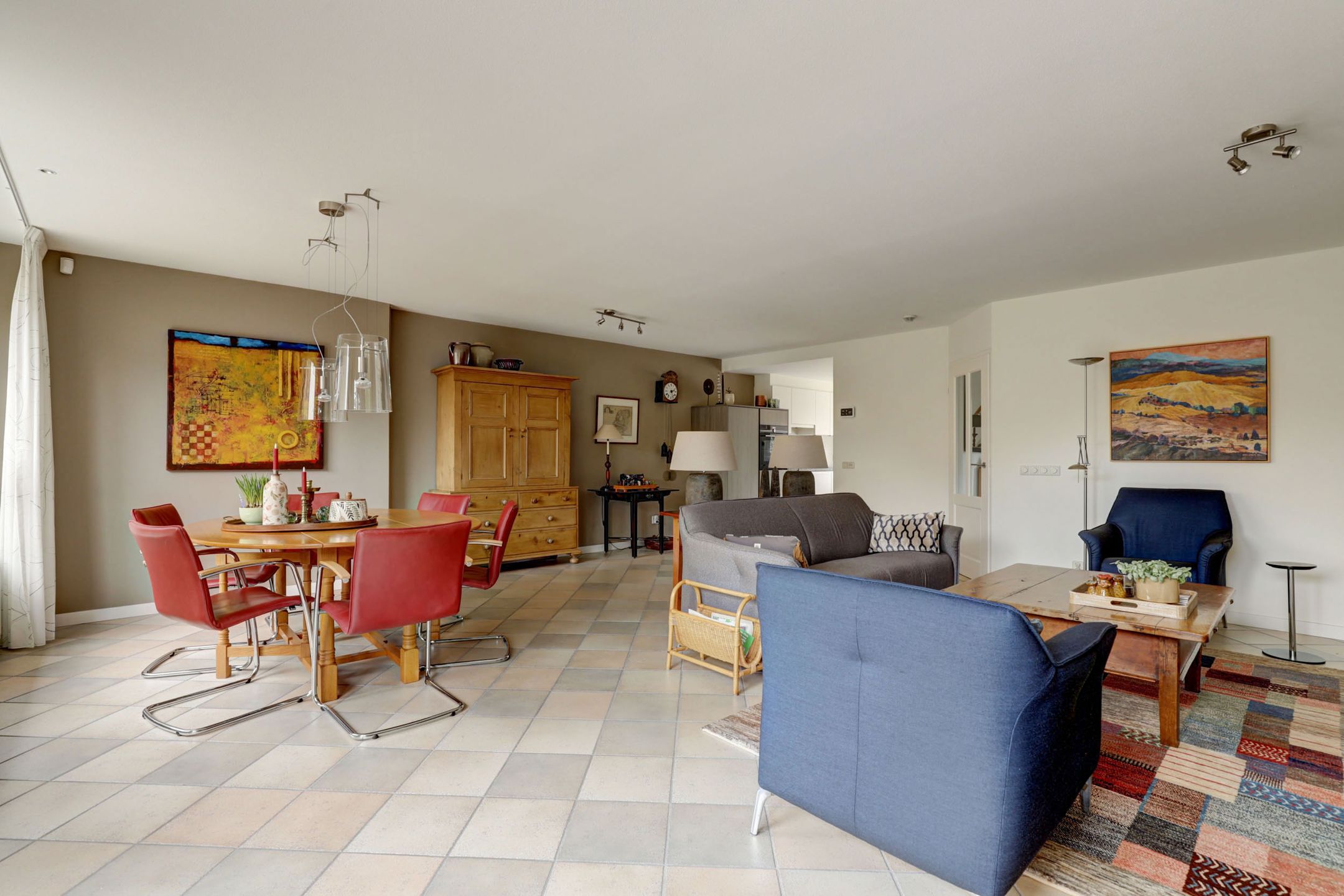 Spacious Energy-Efficient Family Home with Four Bedrooms and Sunny Southeast Garden — 12
