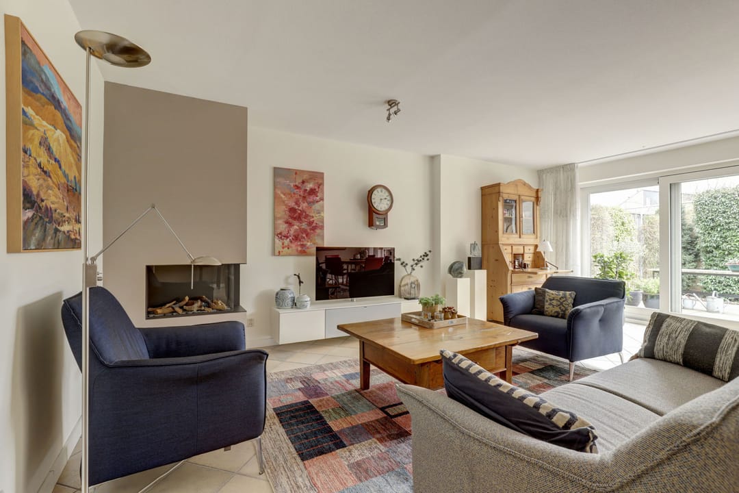 Spacious Energy-Efficient Family Home with Four Bedrooms and Sunny Southeast Garden — 13