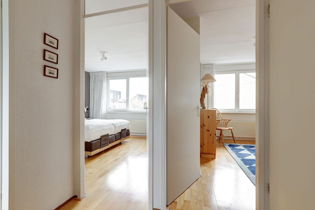 Spacious Energy-Efficient Family Home with Four Bedrooms and Sunny Southeast Garden — 22
