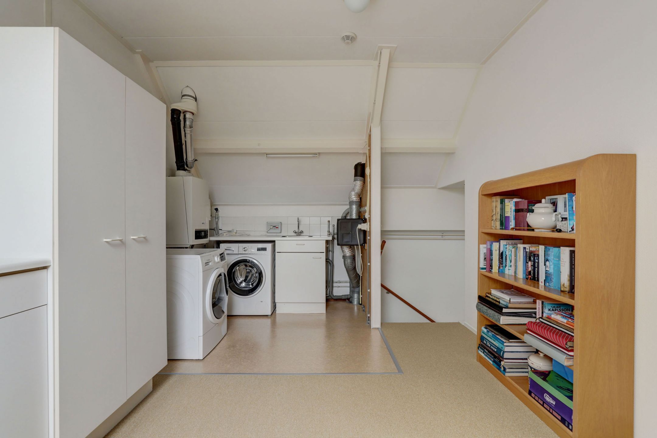 Spacious Energy-Efficient Family Home with Four Bedrooms and Sunny Southeast Garden — 33