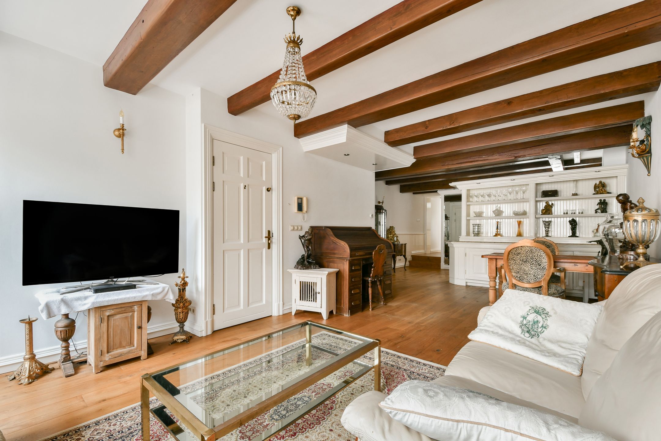 Photo 27 of Muiderstraat 8-H