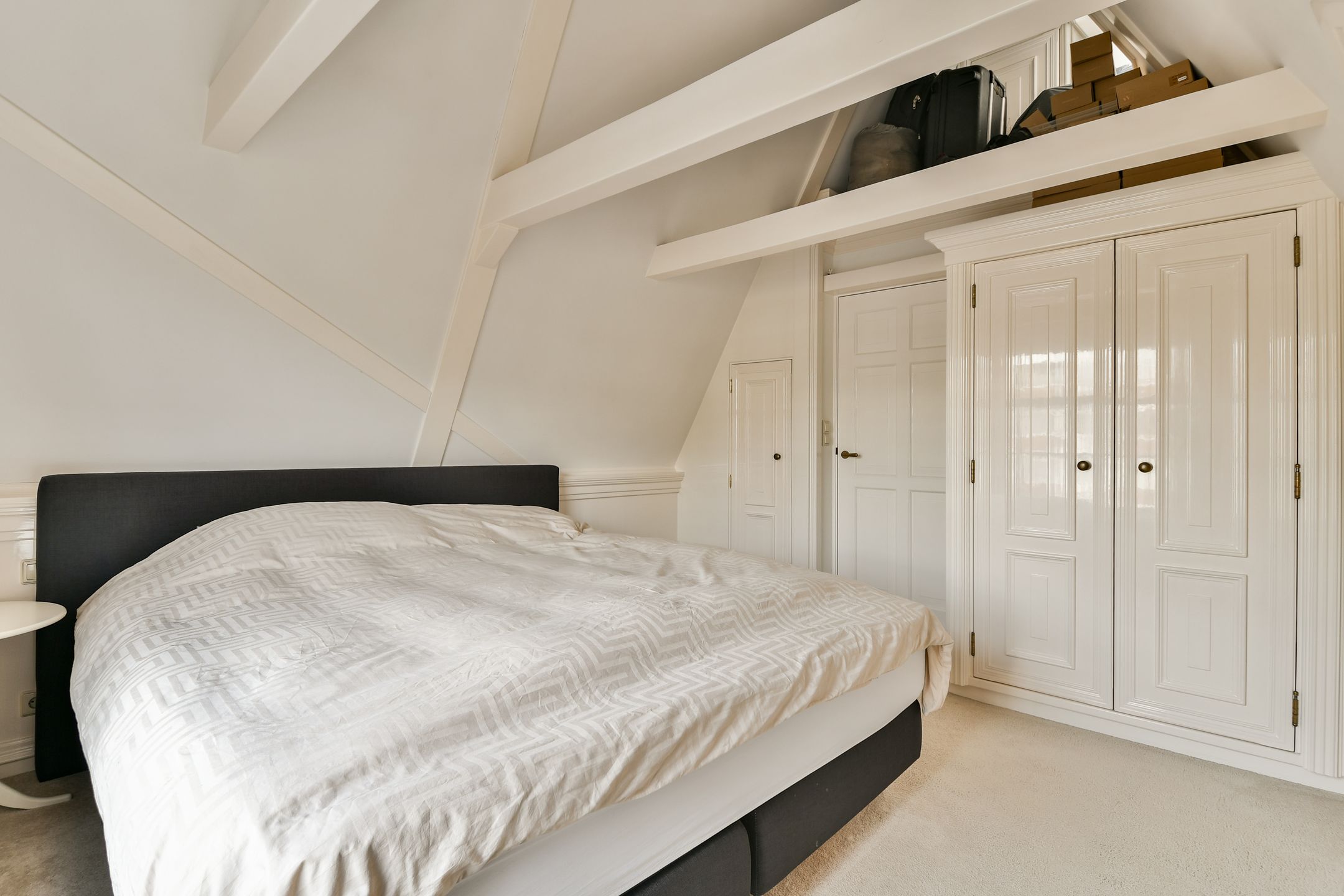 Photo 45 of Muiderstraat 8-H