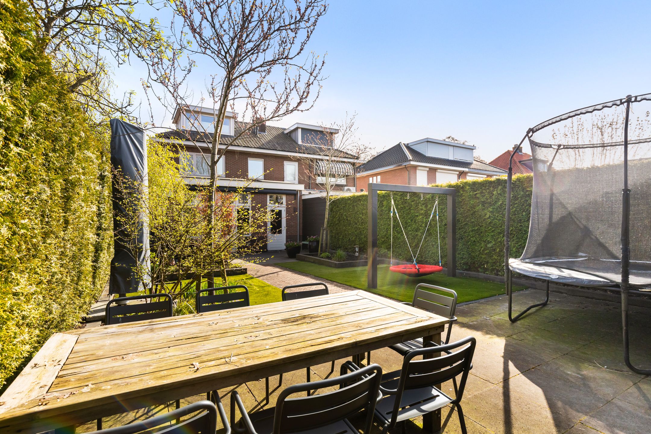Characterful 1930s semi-detached home with sunny garden and private driveway in Woerden — 18