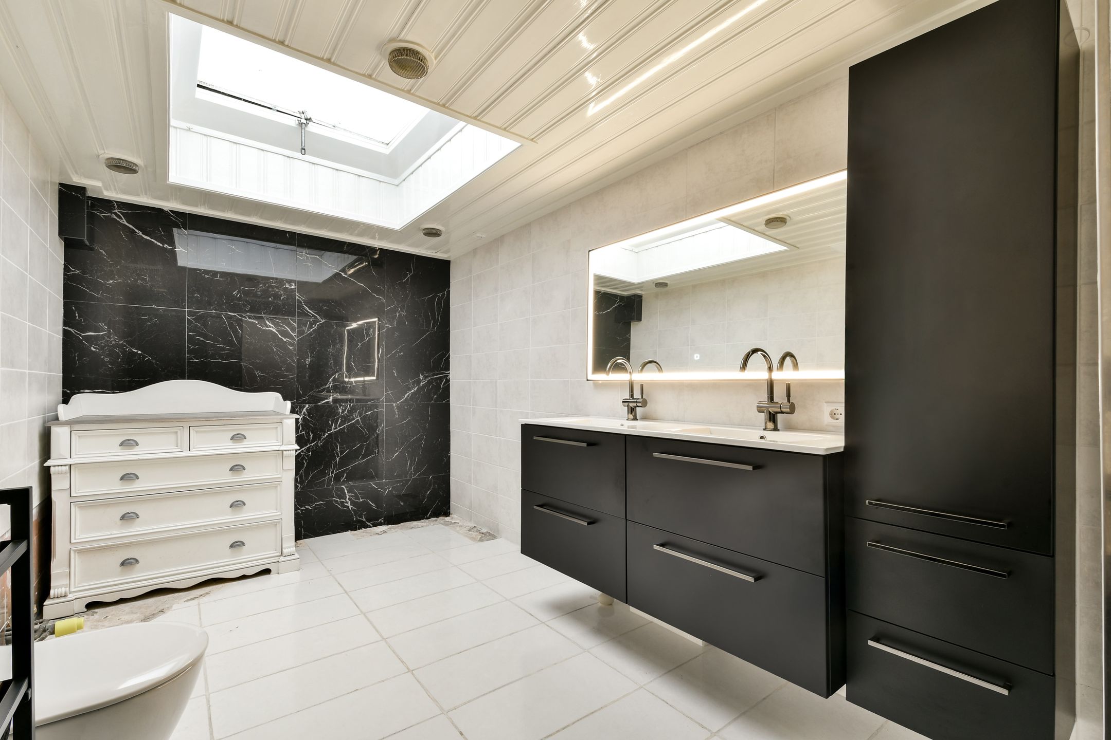 Photo 21 of Muiderstraat 8-H