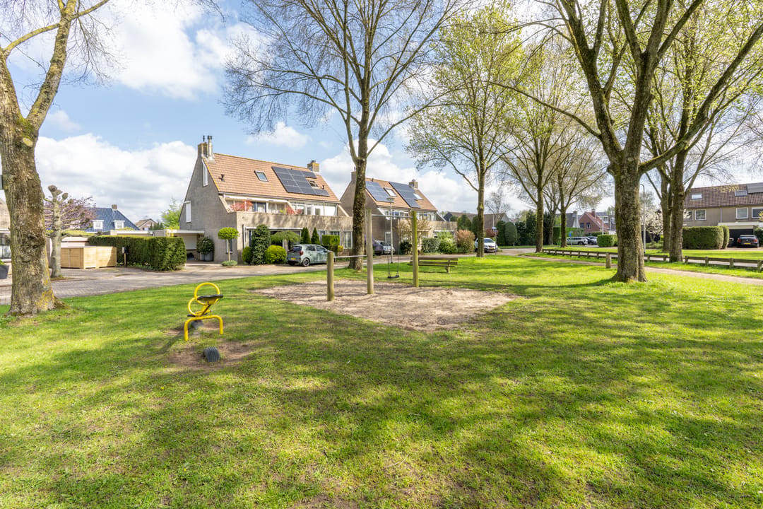 Luxurious Renovated Corner House in Houten Gilden — 71