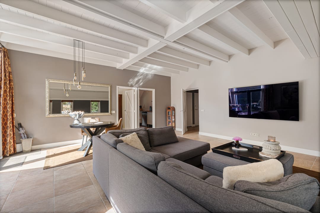Completely Modernized Farmhouse with Freestanding Thatched Barn in Aalden — 28