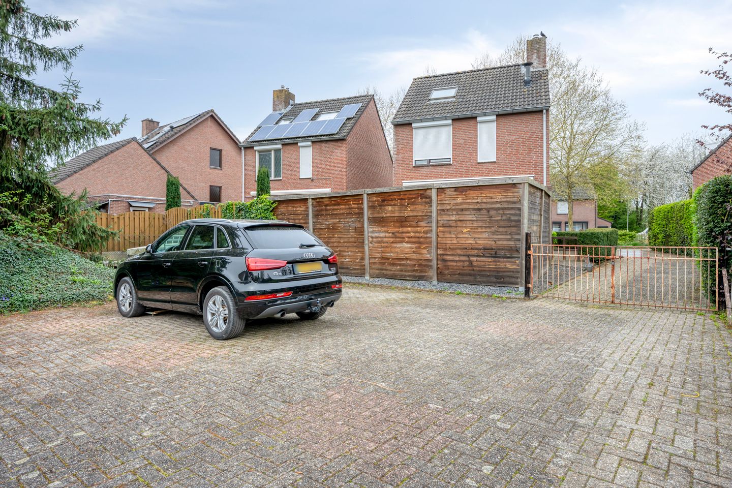 Foto 25 van Rijksweg Zuid 193