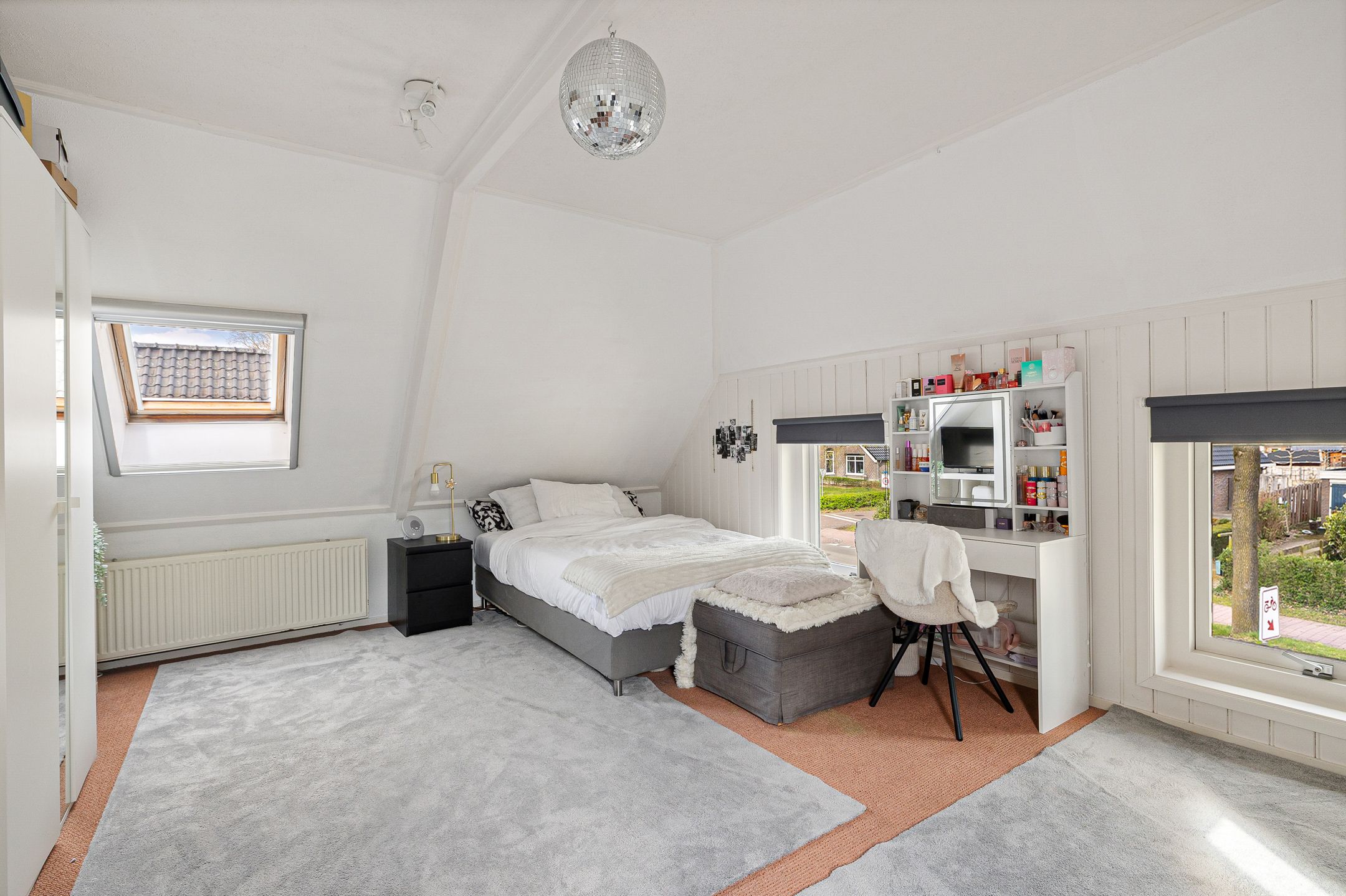 Completely Modernized Farmhouse with Freestanding Thatched Barn in Aalden — 36
