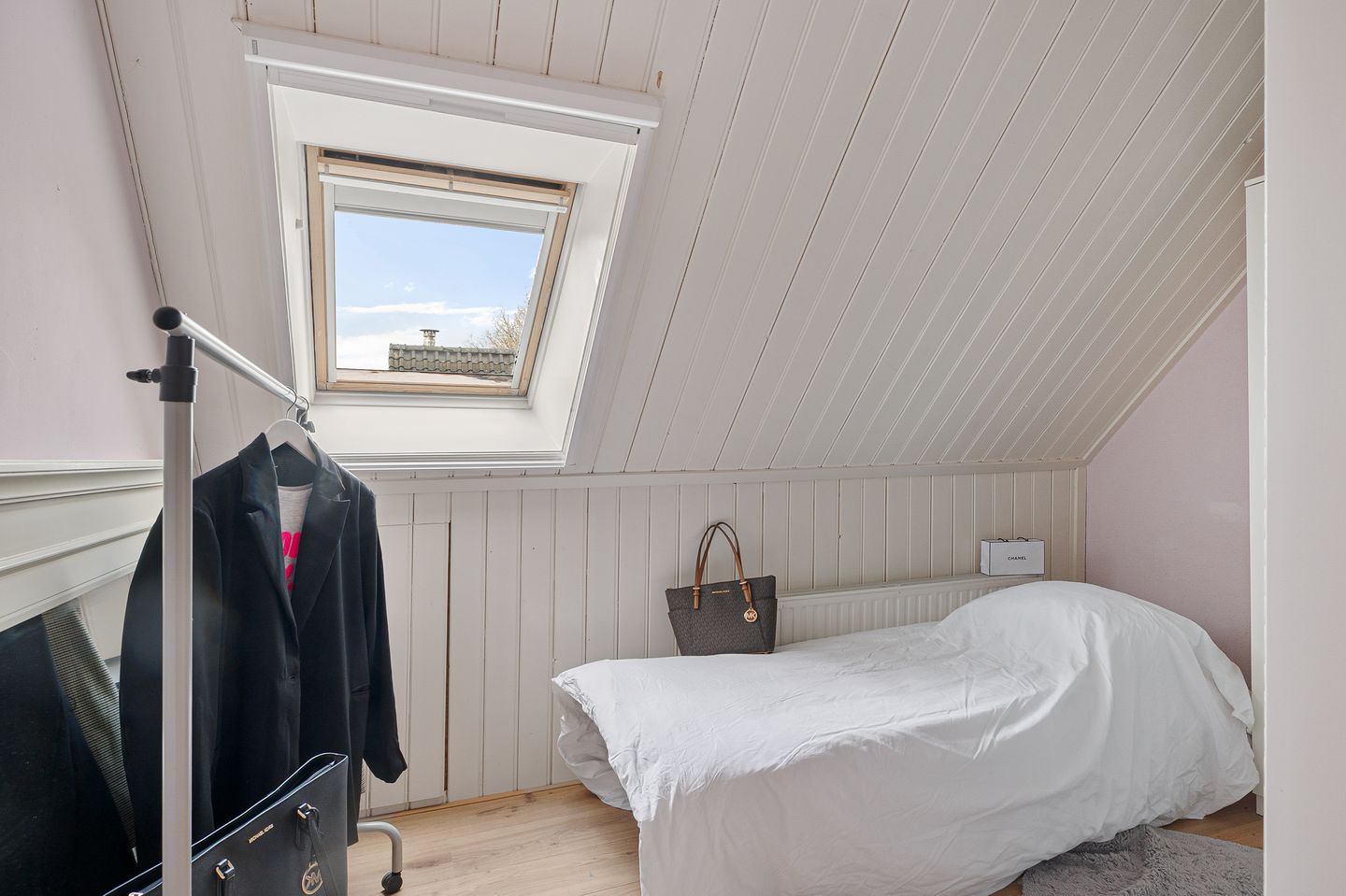 Completely Modernized Farmhouse with Freestanding Thatched Barn in Aalden — 40