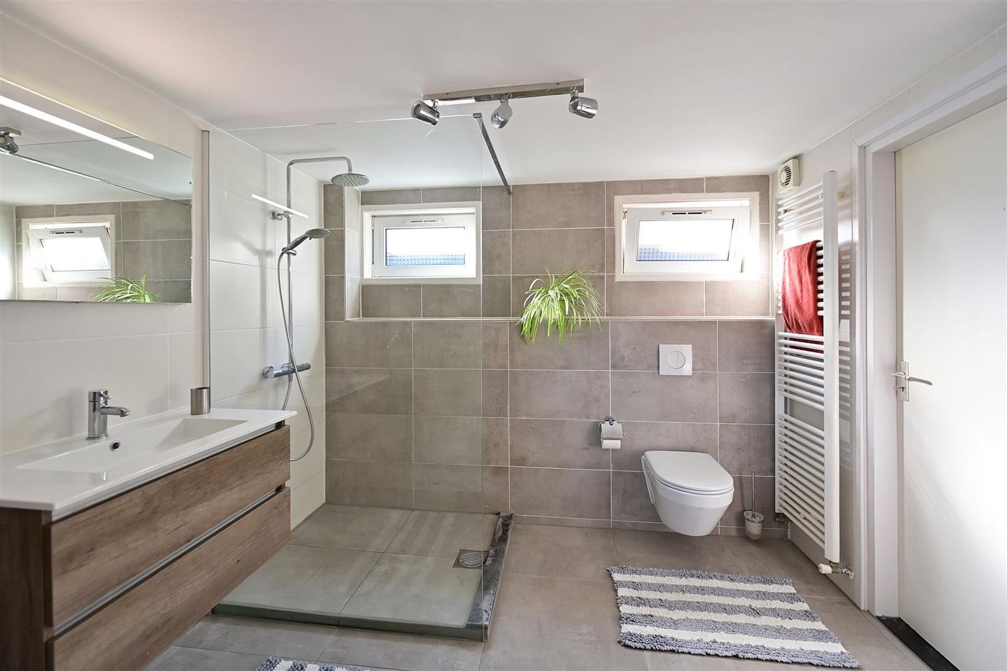 Foto 14 van Nieuw-Loosdrechtsedijk 270-AWS09