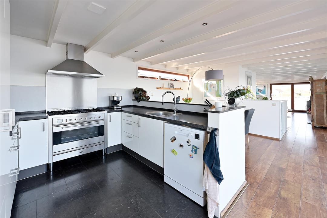 Foto 8 van Nieuw-Loosdrechtsedijk 270-AWS09