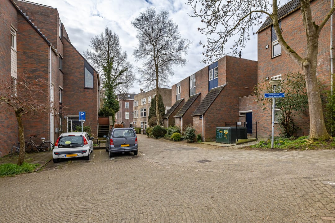 Photo 11 of Mondriaanstraat 21