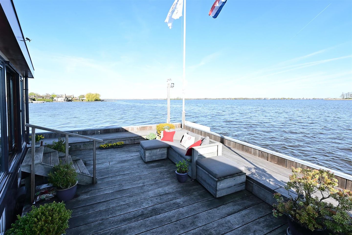 Foto 19 van Nieuw-Loosdrechtsedijk 270-AWS09