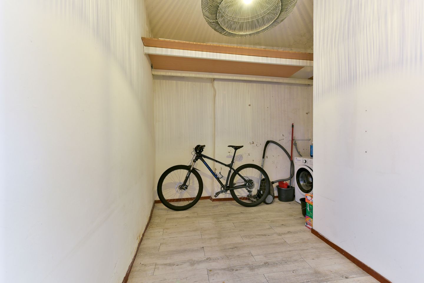 Photo 14 of Annastraat 3