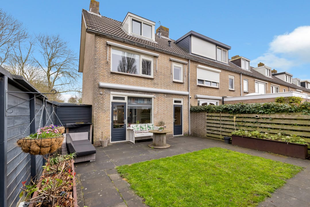 Foto 32 van Vincent van Goghlaan 45