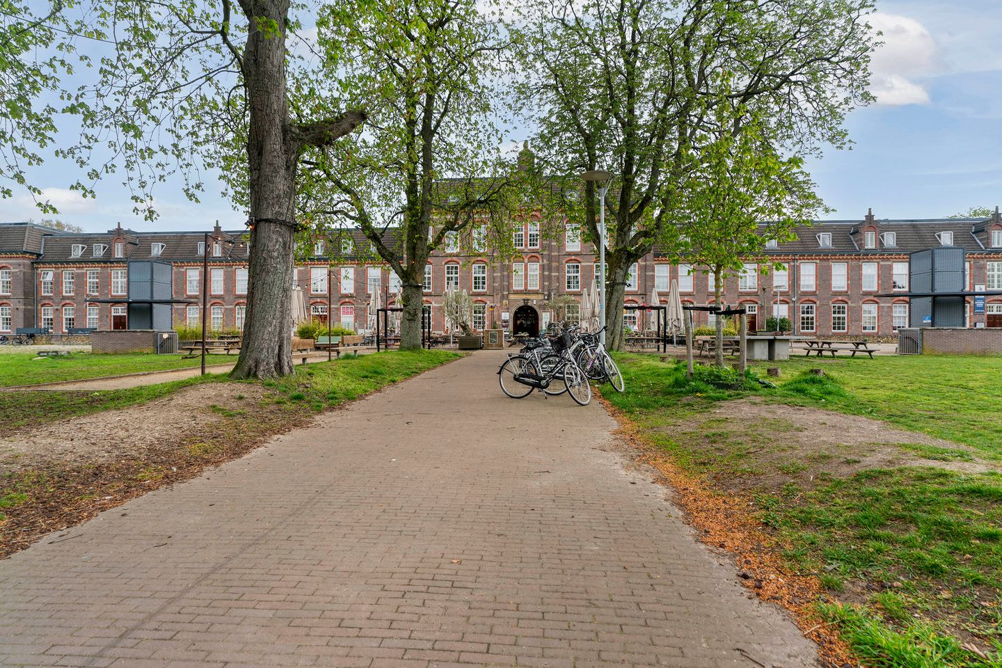 Foto 59 van Koolemans Beynenstraat 130