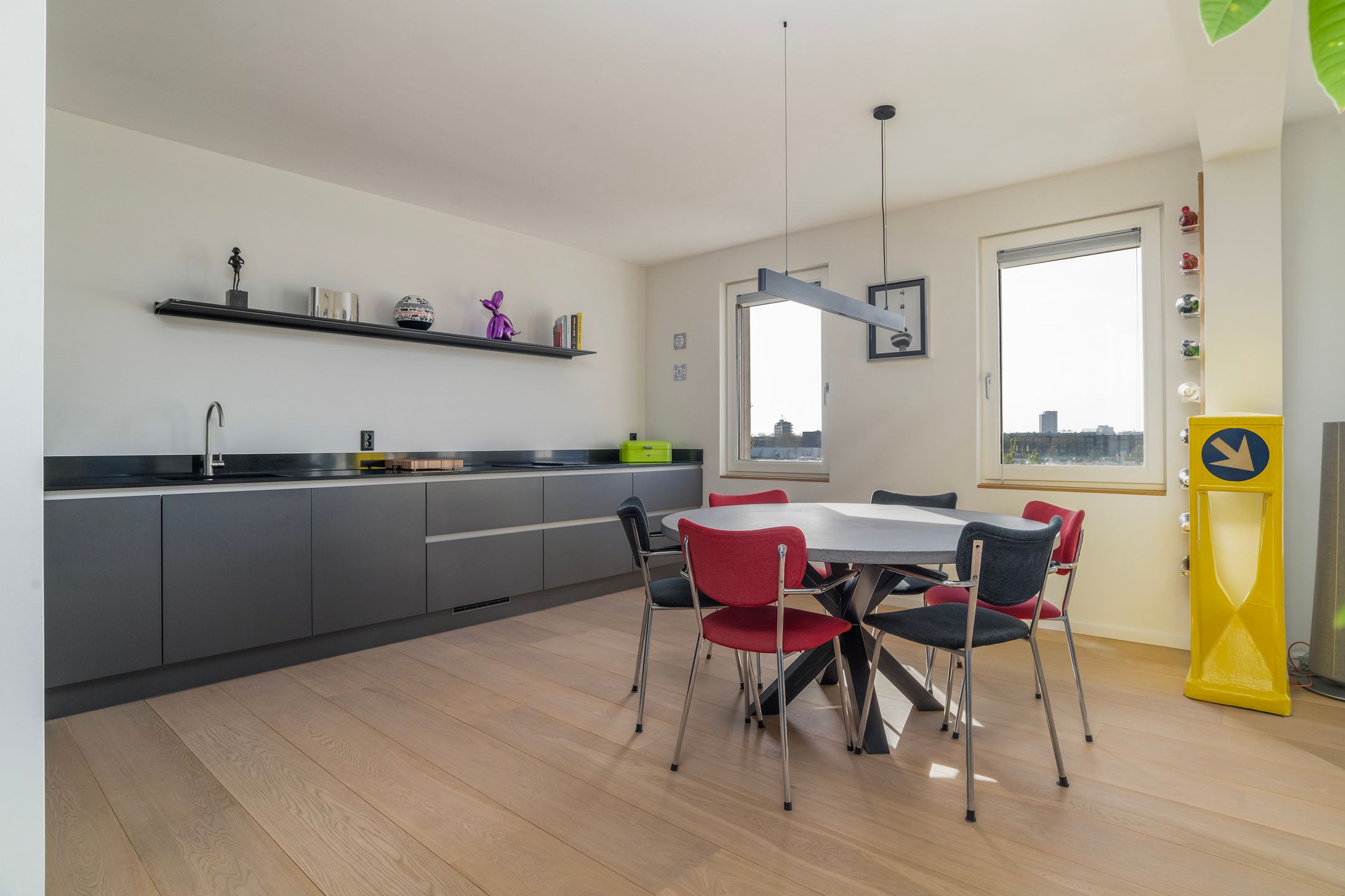 Foto 9 van Maashaven N.z. 561