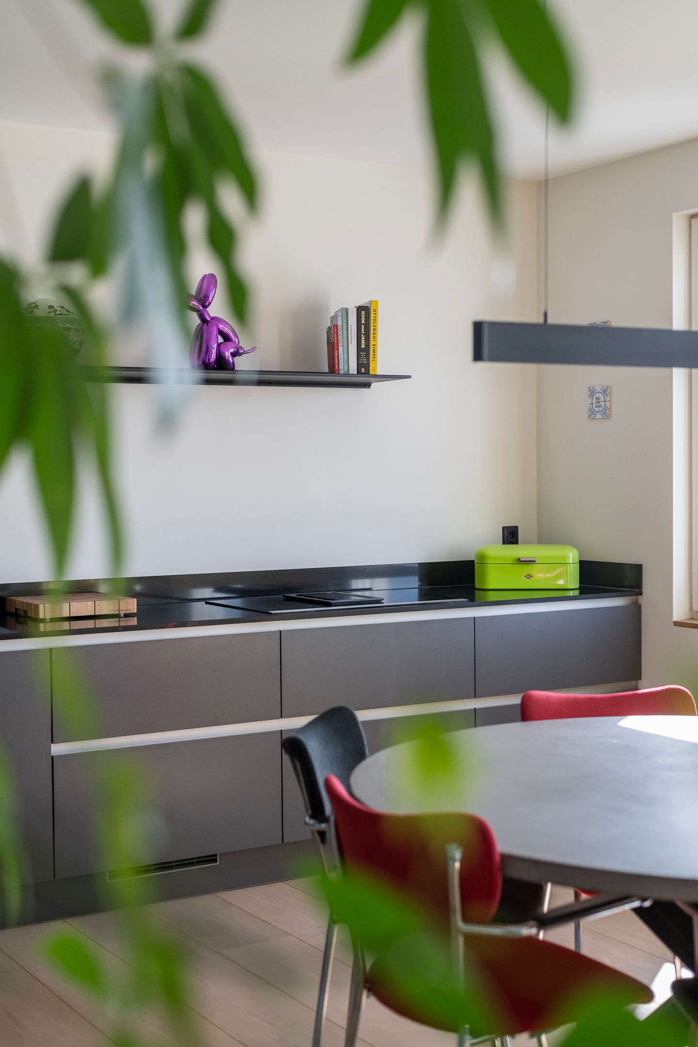 Foto 10 van Maashaven N.z. 561