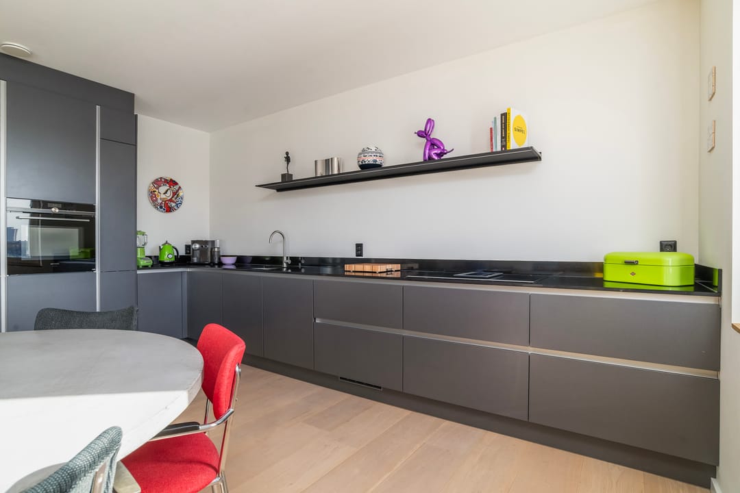 Foto 11 van Maashaven N.z. 561