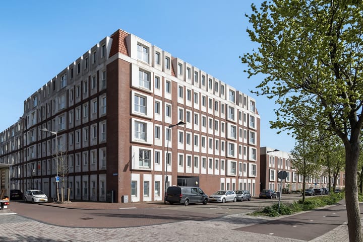 Photo 4 of Maashaven N.z. 561