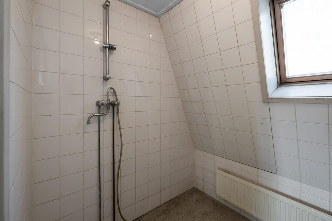 Photo 28 of Smaal 13